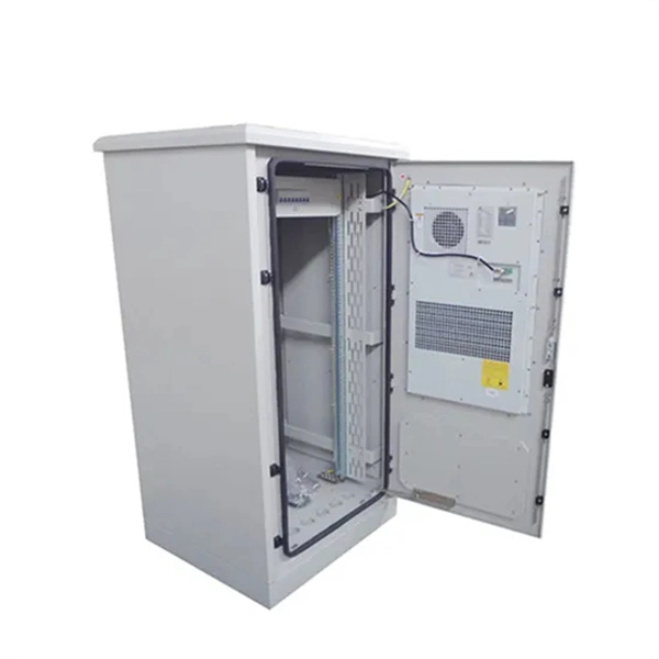 Width of Core Switch Cabinet in Data Center