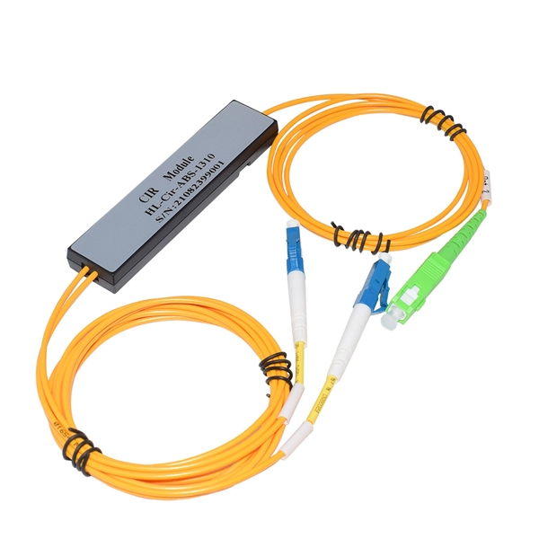 Fiber optic cable splicing on utility poles